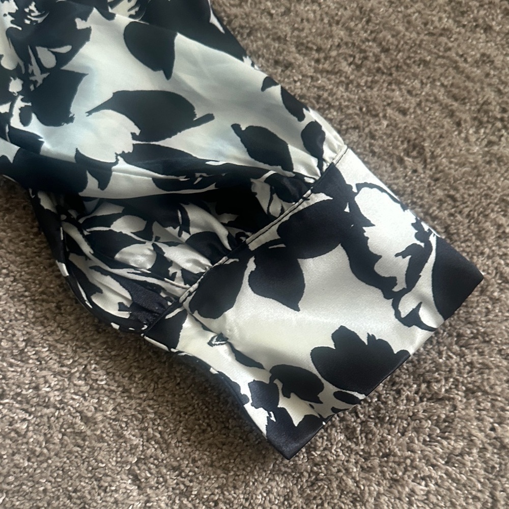Black & White Floral Tie-Neck Womens Dress - Picture 4 of 8